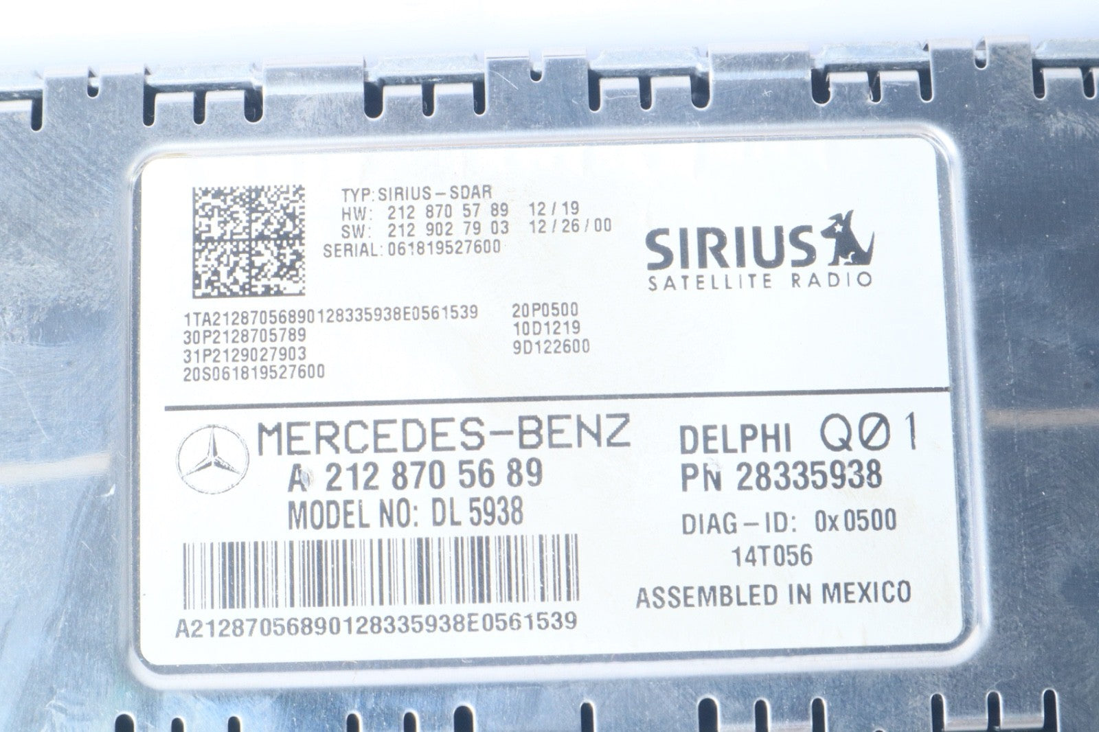 Mercedes W212 E350 С300 SLK250 Sirius Satellite Radio Receiver 2128706489 OEM