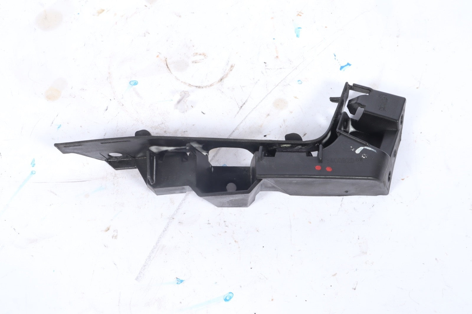 2004-2010 BMW X3 FRONT RIGHT BUMPER MOUNT BRACKET 3400920 OEM