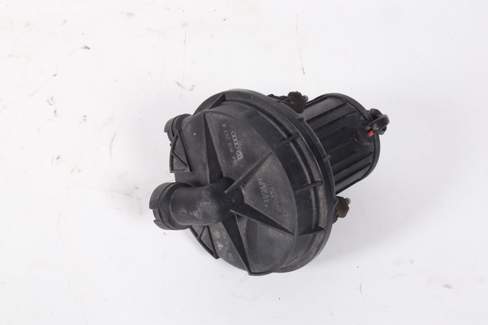 2004-2006  Porsche Cayenne 955 Secondary Smog Air Pump OEM ZSB7L0906279