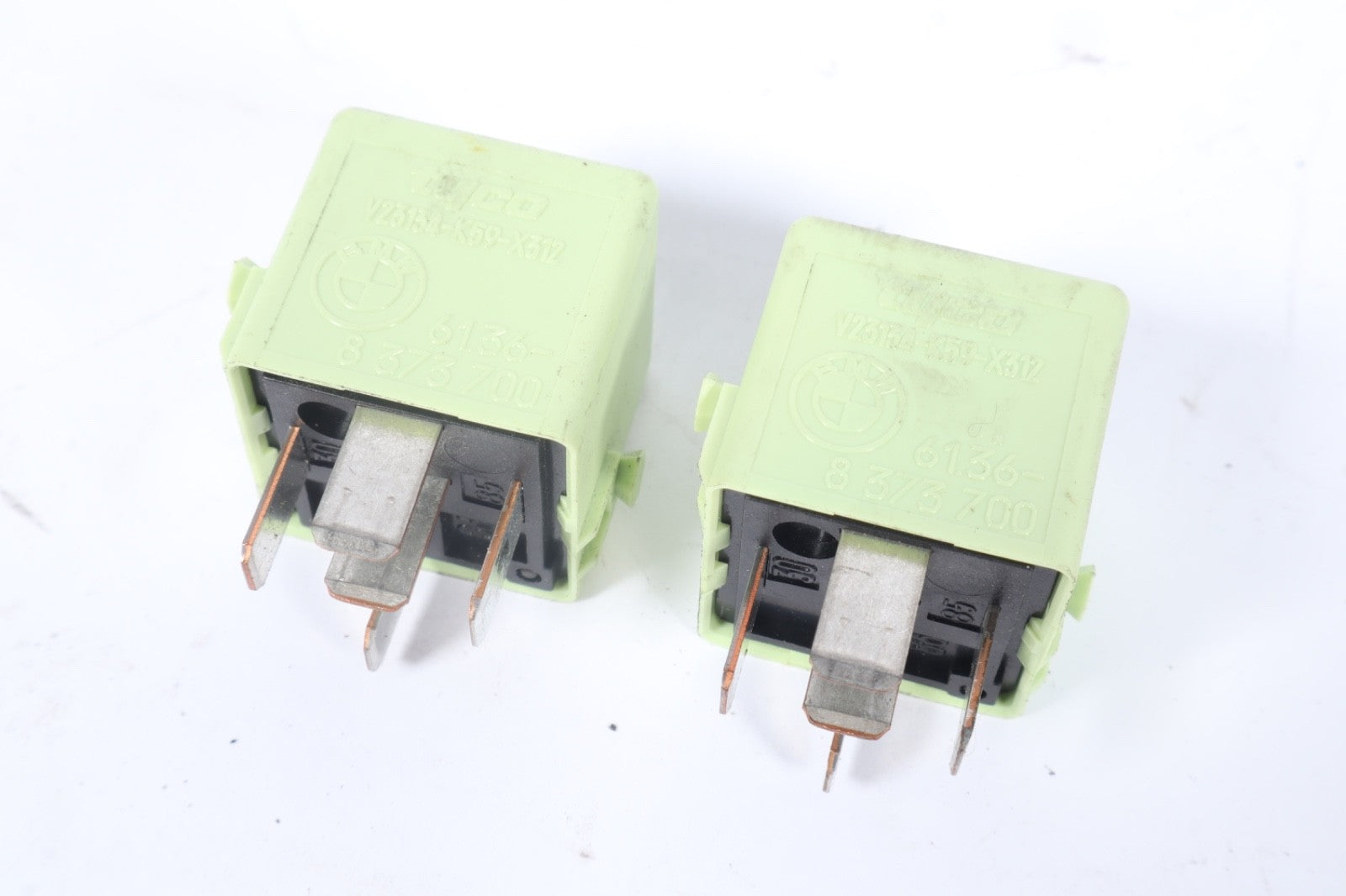 2004-2010 BMW X3 Fuel Pump Relay Fuse Light Green OEM