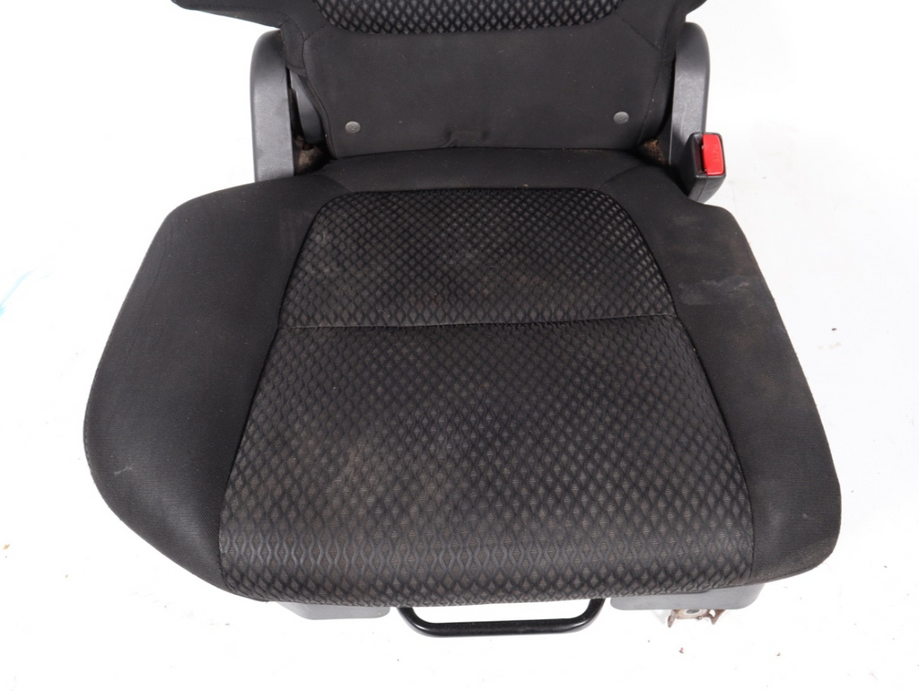 14-18 MITSUBISHI OUTLANDER REAR 2ND ROW RIGHT PASSENGER SIDE SEAT CLOTH OEM