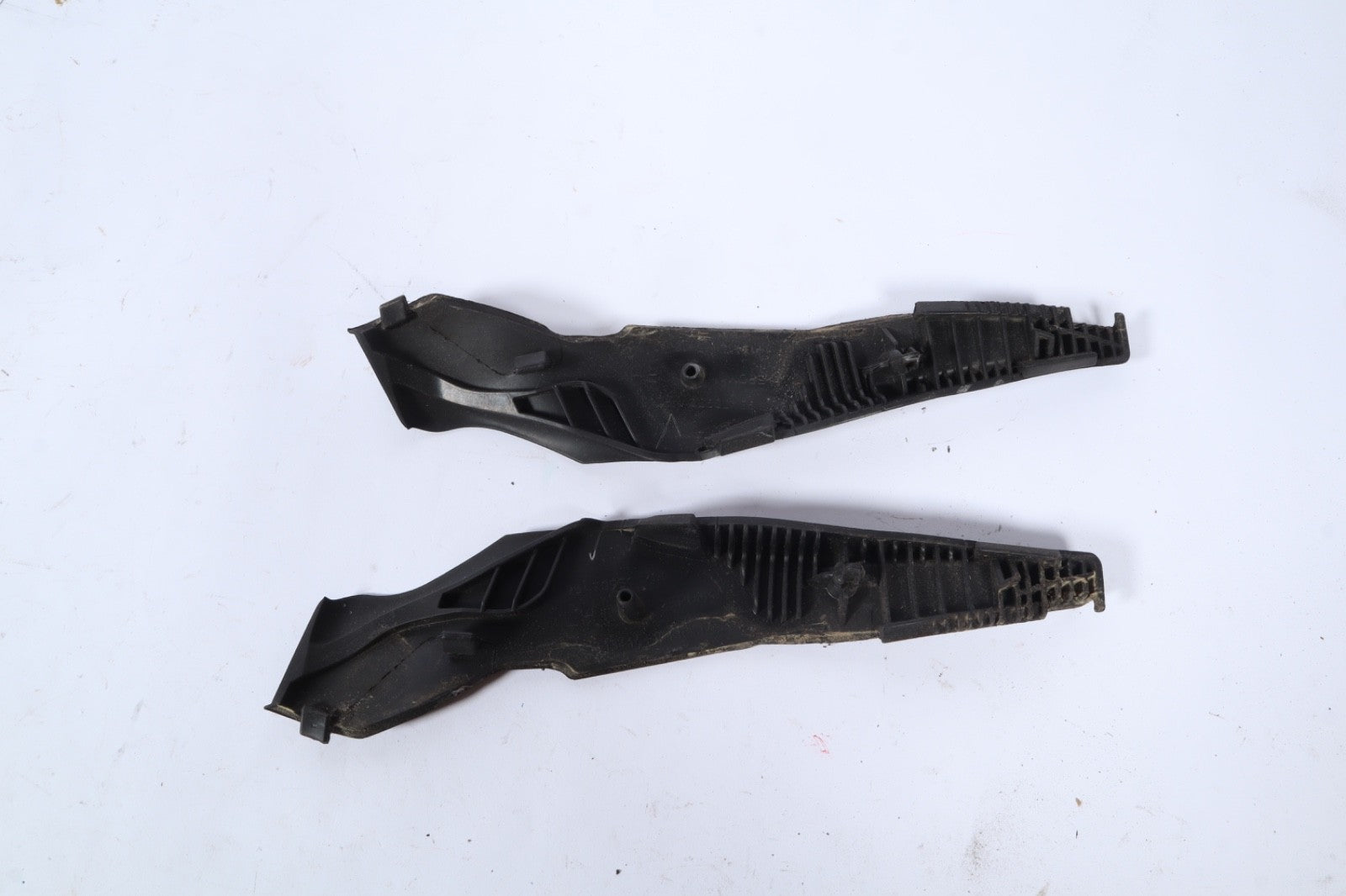 2012-2020 CHEVROLET SONIC COWL COWL GRILLE SIDE SEAL LEFT RIGHT OEM