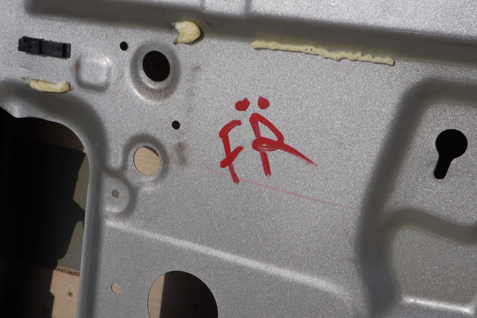 2004-2015 NISSAN ARMADA FRONT RIGHT PASSENGER SIDE DOOR SHELL OEM