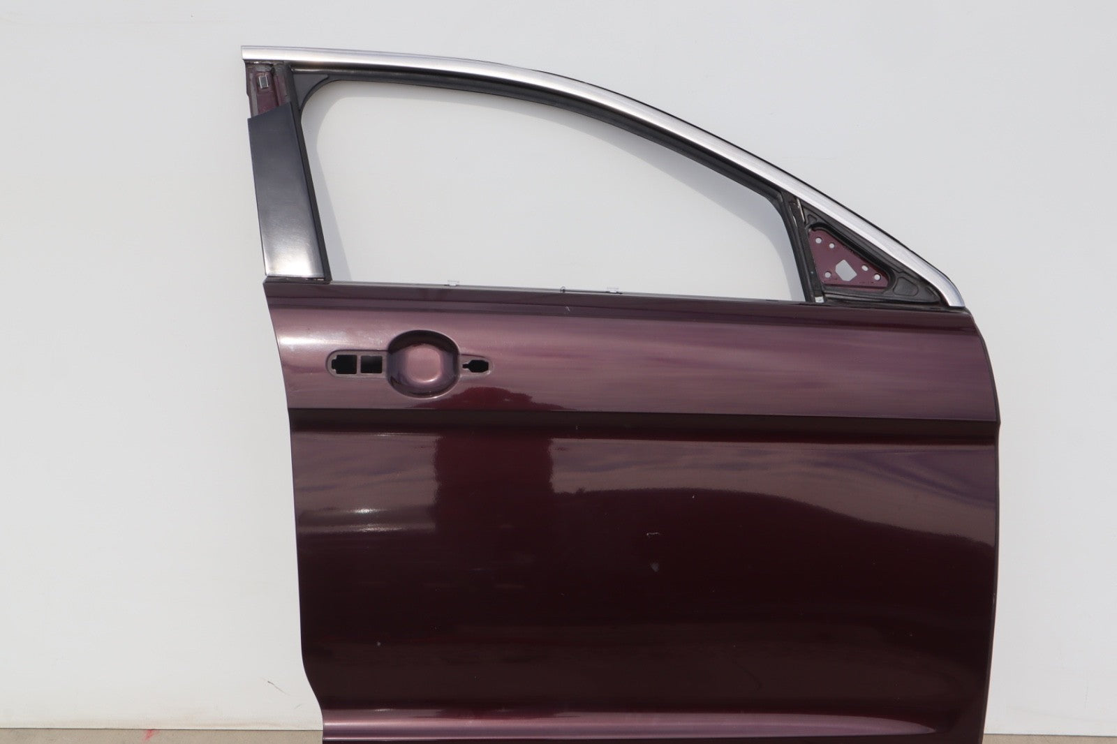 2010-2019 FORD TAURUS FRONT RIGHT PASSENGER SIDE DOOR SHELL OEM ONLY PICK UP!!!
