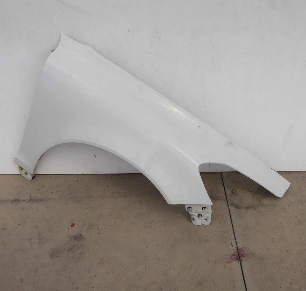 2011 VOLVO C70 FRONT RIGHT FENDER OEM