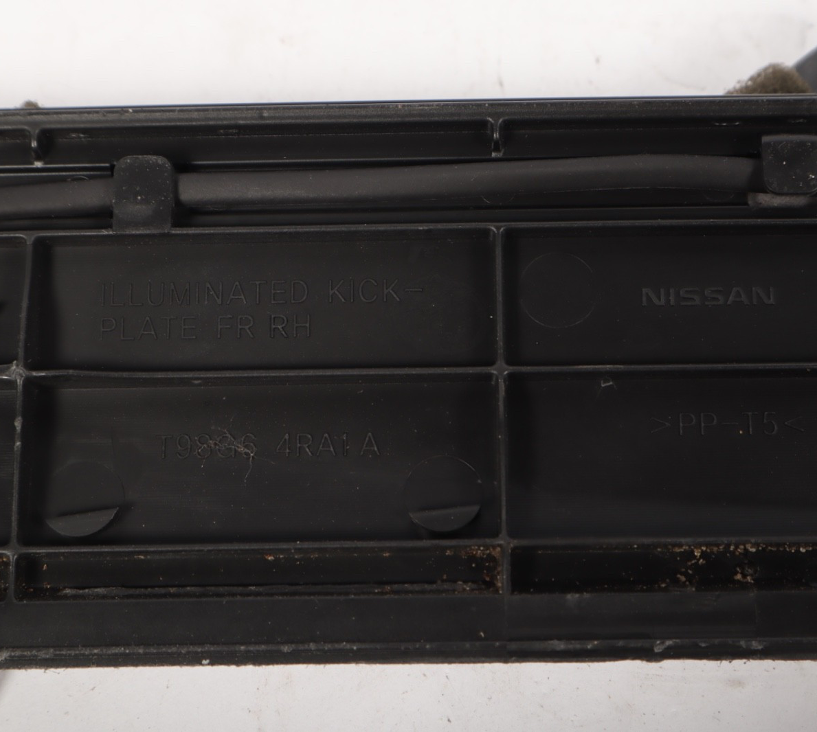 2016-2022 NISSAN MAXIMA FRONT RIGHT  ILLUMINATED KICK PLATE TRIM PIECE OEM