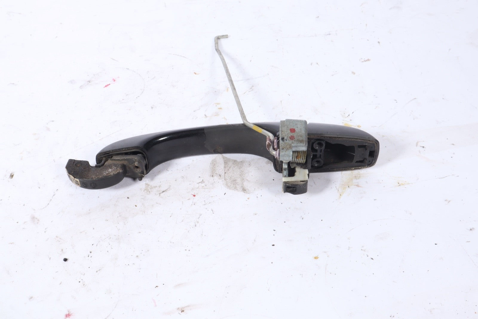 10-20 GRAND CARAVAN PASSENGER RIGHT FRONT EXTERIOR DOOR HANDLE OEM 94002430
