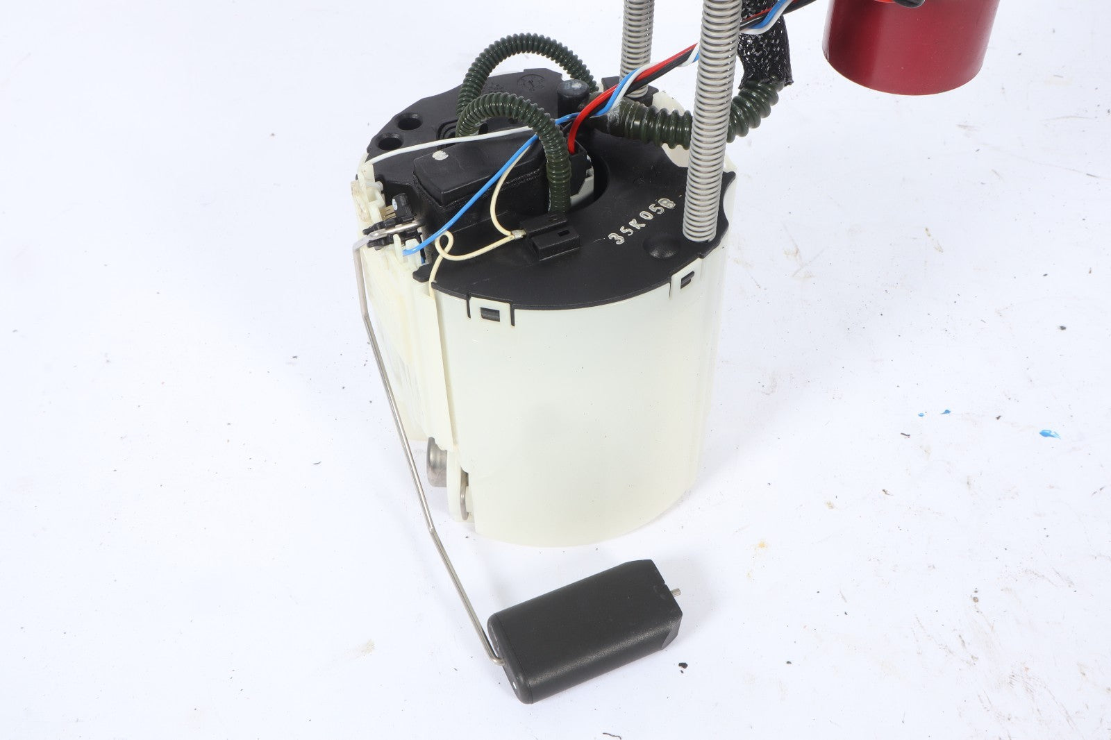 2016-2019 BUICK CASCADA FUEL PUMP ASSEMBLY GAS TANK MODULE OEM 1357-9097-006