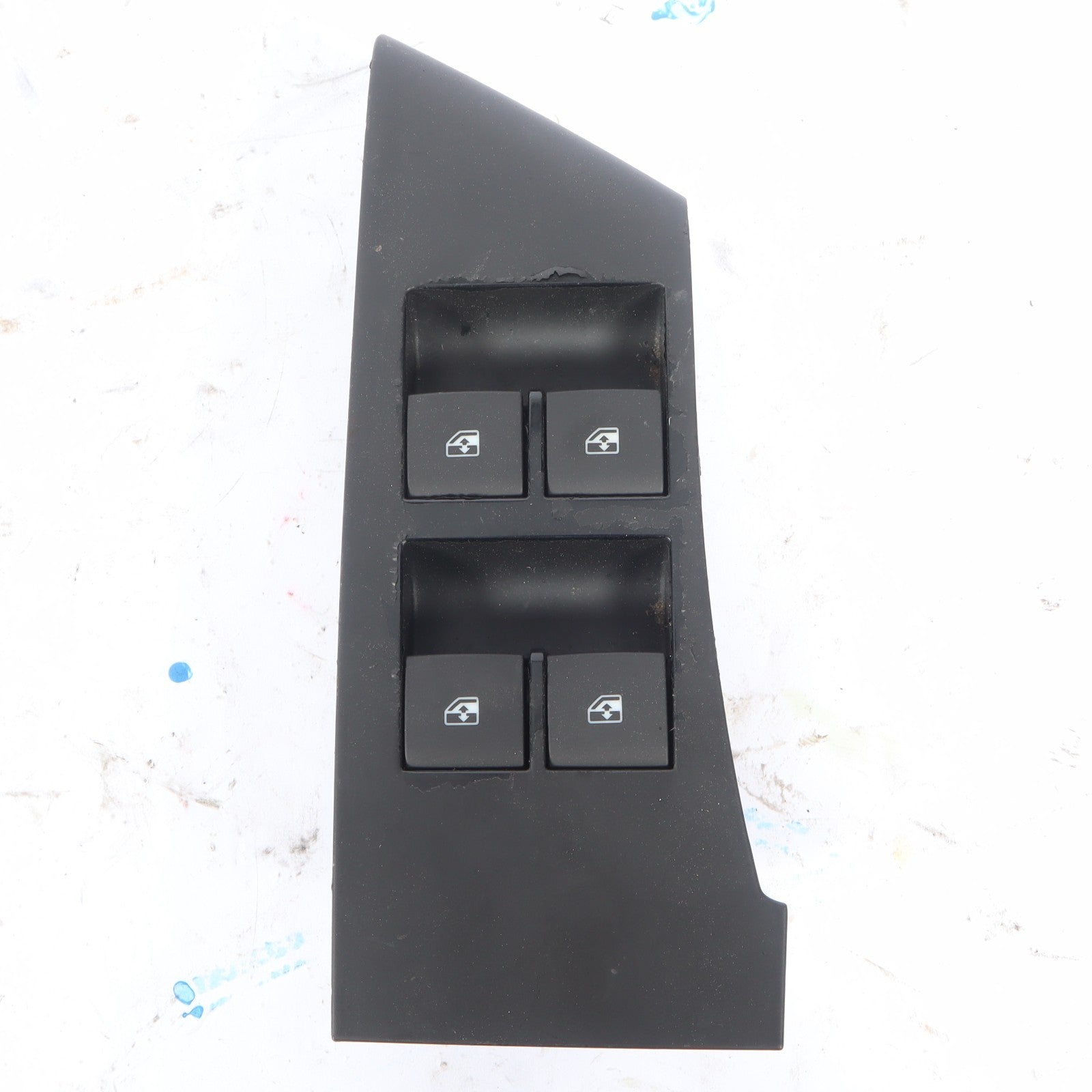 2016–2019 BUICK CASCADA FRONT LEFT POWER WINDOW SWITCH OEM 13398365