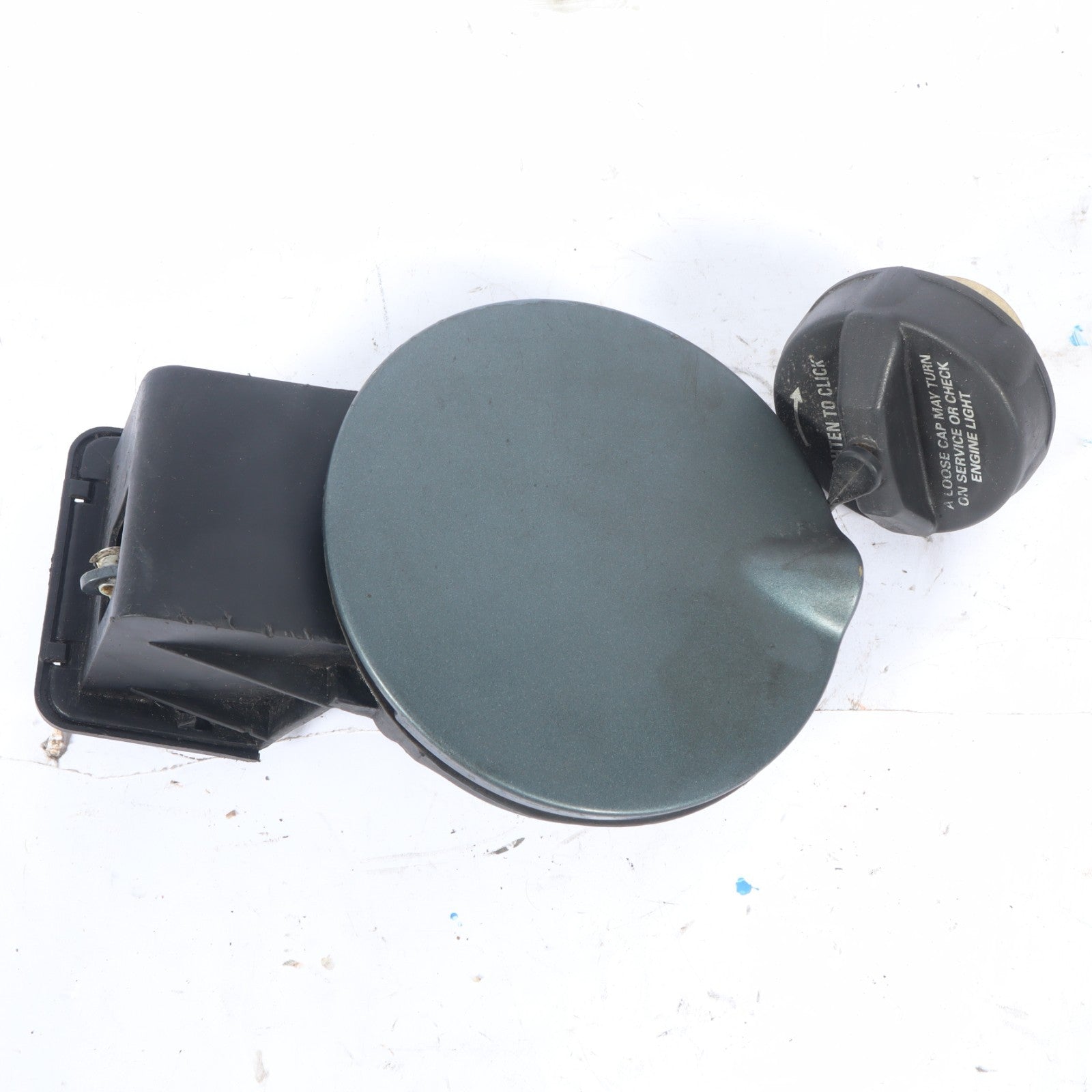 2001-2007 TOWN COUNTRY FUEL TANK DOOR WITH HINGE GAS LID FILLER OEM