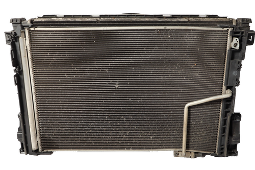 08-17 Mercedes W207 E350 Coupe Engine Cooling Radiator 2045003003 OEM