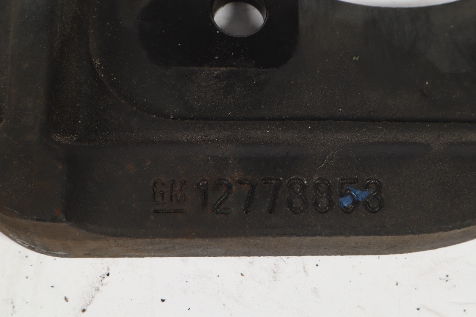2016-2019 Buick Cascada Rear Left Right Brake Caliper Bracket OEM