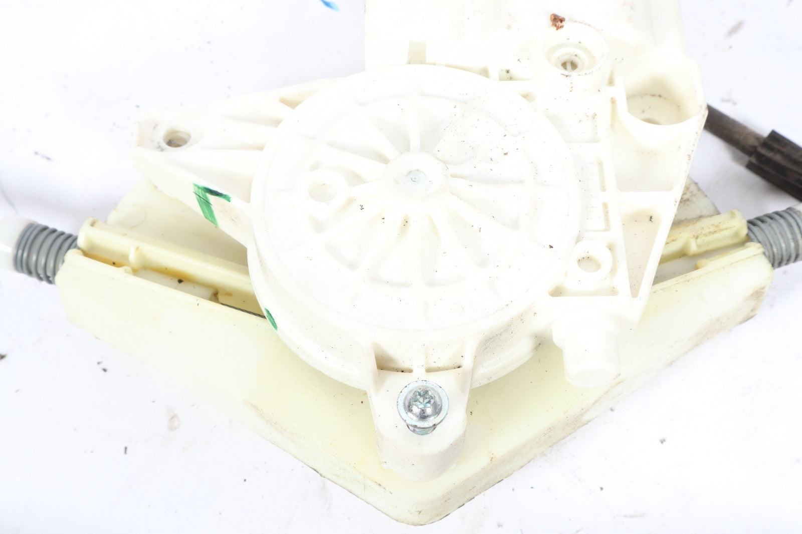 2009-2020 DODGE JOURNEY REAR LEFT WINDOW REGULATOR ELECTRIC MOTOR OEM