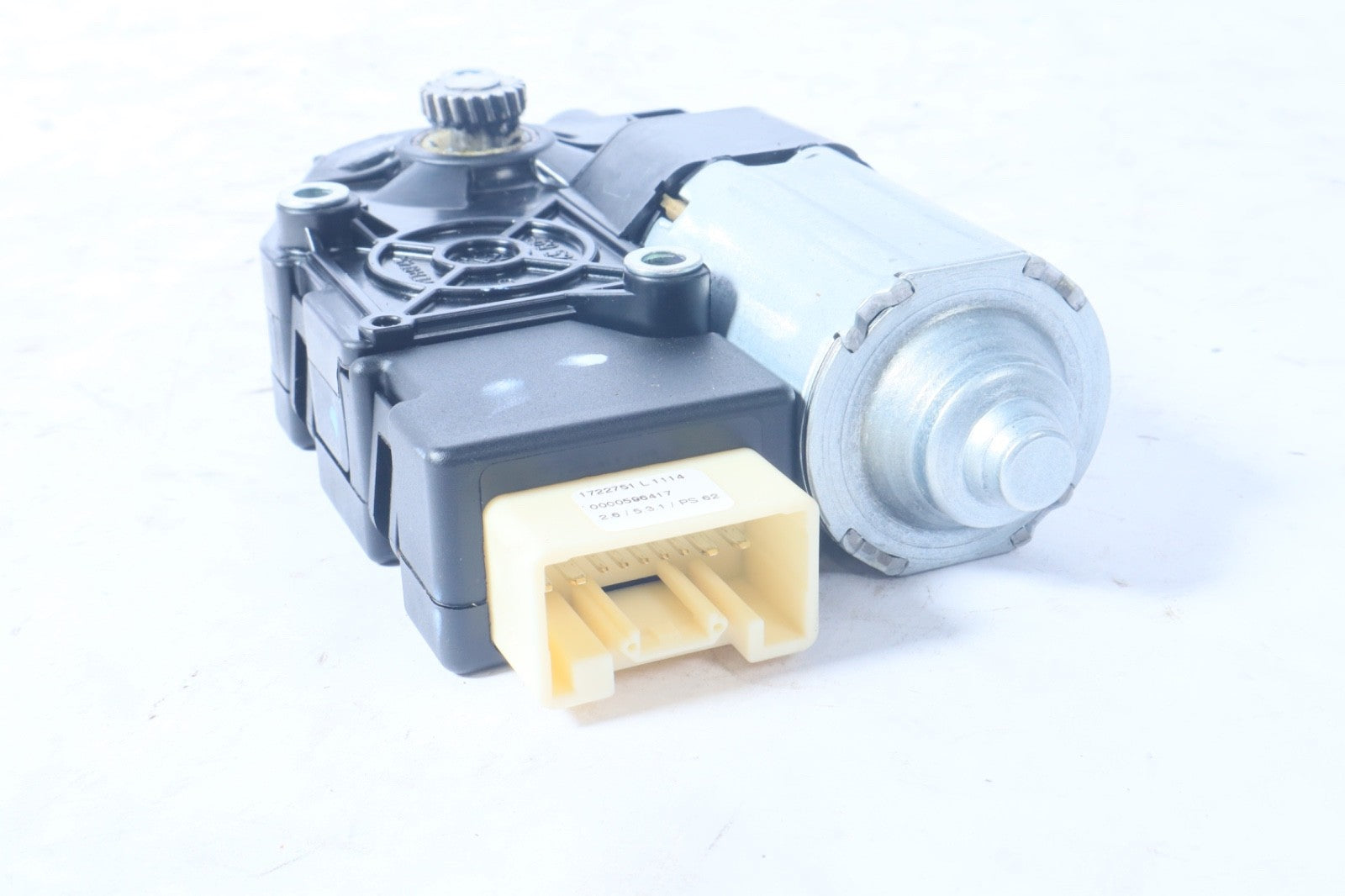 10-17 Mercedes W207 E350 C350 Panoramic Sunroof Sun Roof Motor 2079006600 OEM