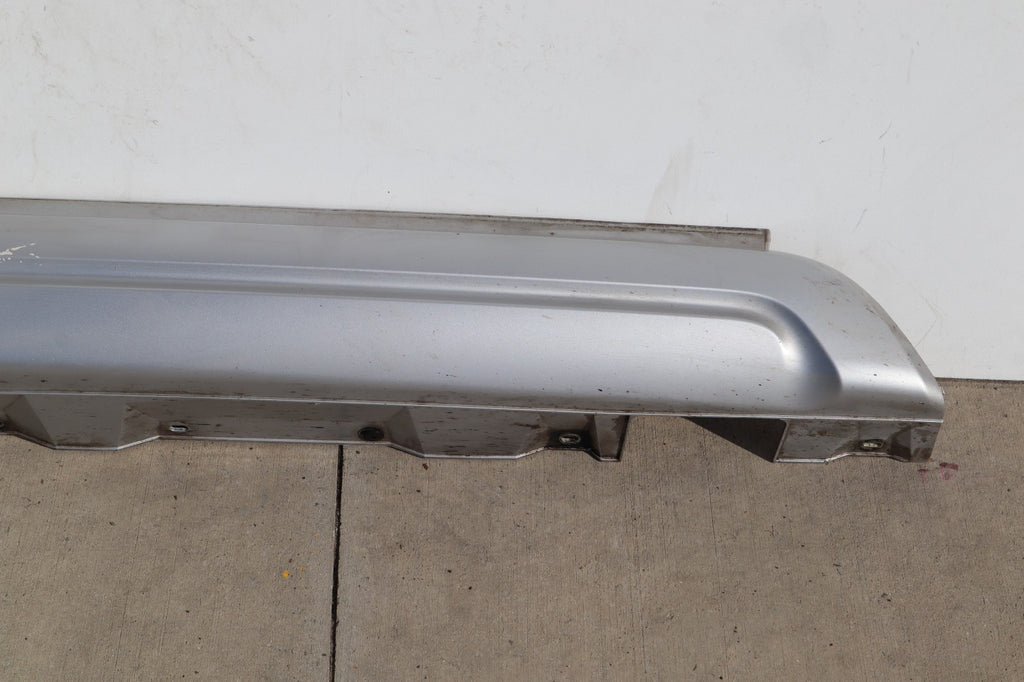 2006-2008 BMW X3 RIGHT SIDE SKIRT ROCKER PANEL OEM ONLY PICK UP!!!