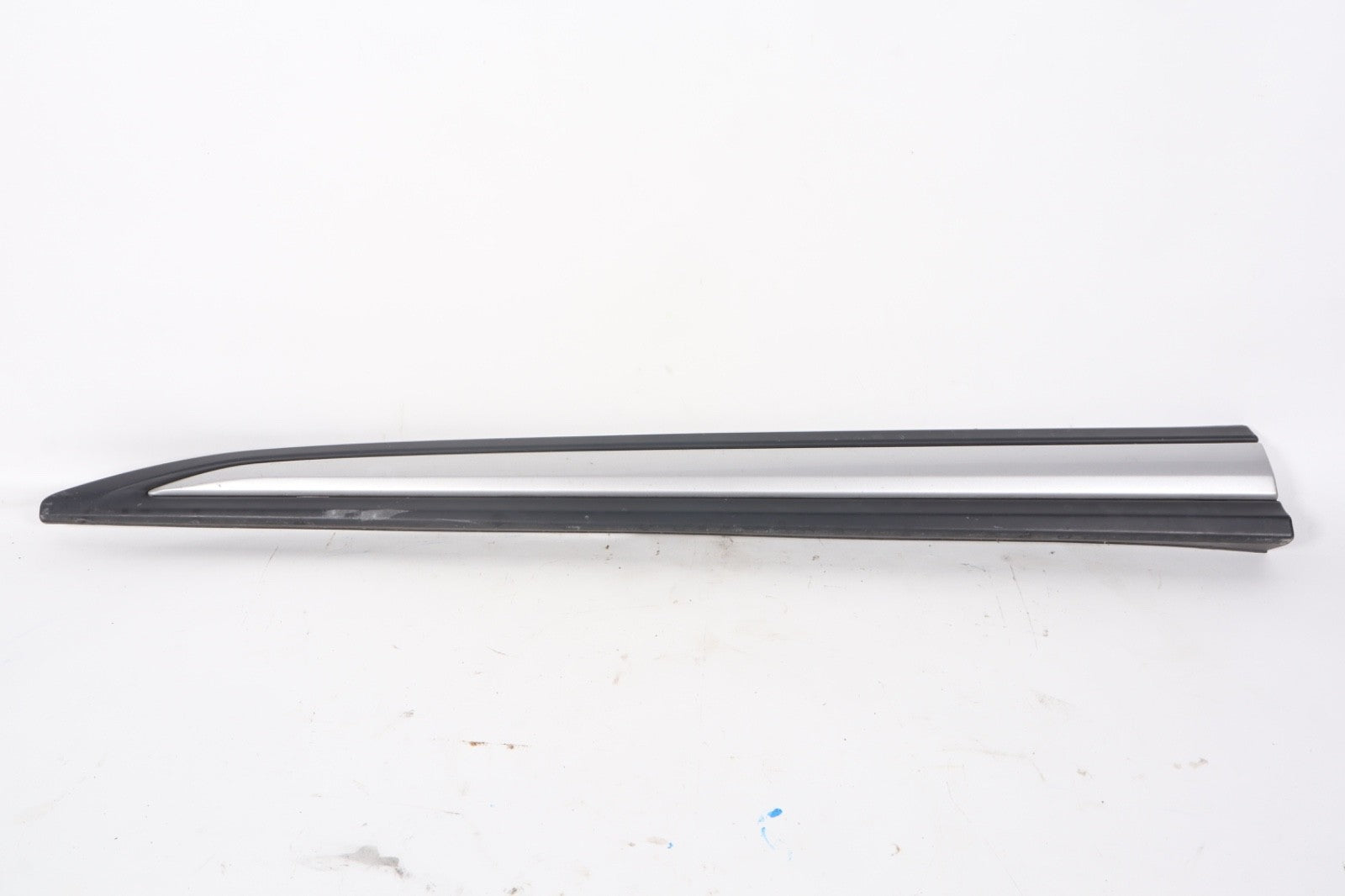 2014-2019 MITSUBISHI OUTLANDER FRONT LEFT DOOR LOWER MOLDING TRIM OEM