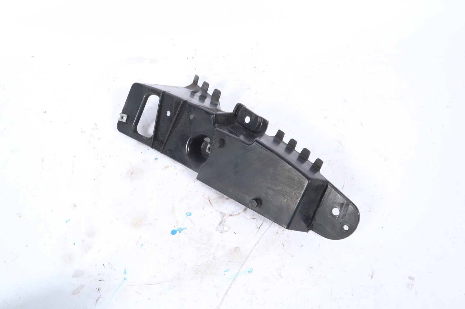 2004-2010 BMW X3 REAR RIGHT BUMPER MOUNT/ BRACKET 3448678 OEM