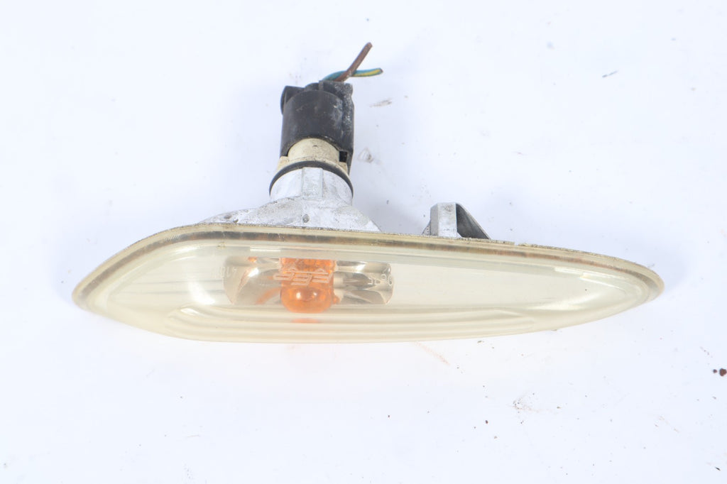 2004-2010 BMW X3 LEFT RIGHT FENDER SIDE MARKER LIGHT OEM