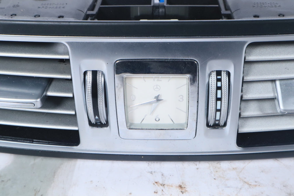 2014 - 2017 Mercedes C207 E350 Center Dash Dashboard AC Air Vent A2078300000 OEM