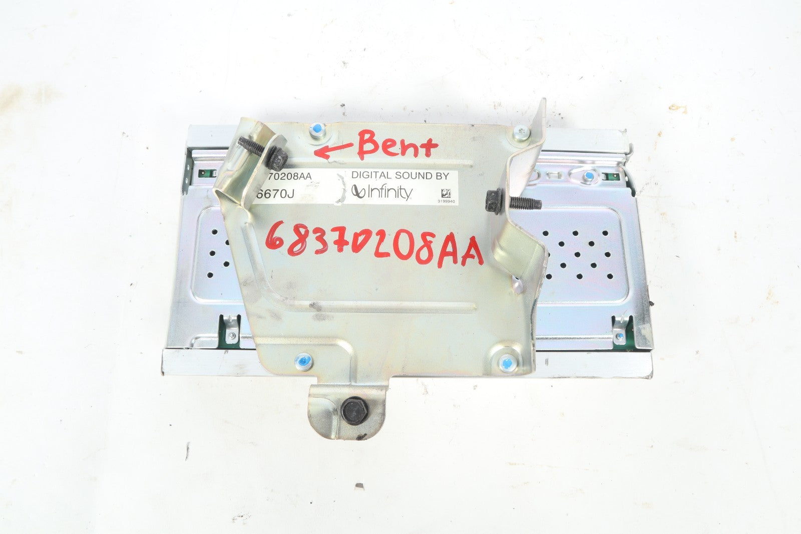 2008 - 2020 DODGE GRAND CARAVAN AUDIO EQUIPMENT RADIO AMPLIFIER OEM