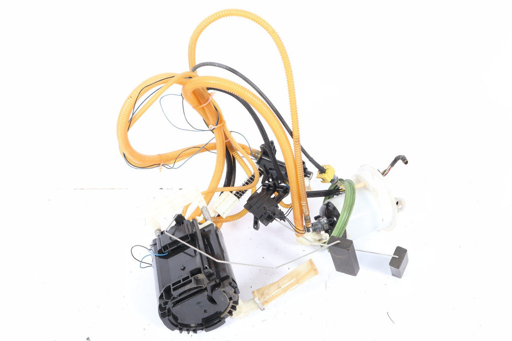 2010 - 2016 LAND ROVER RANGE ROVER FUEL PUMP ASSEMBLY OEM