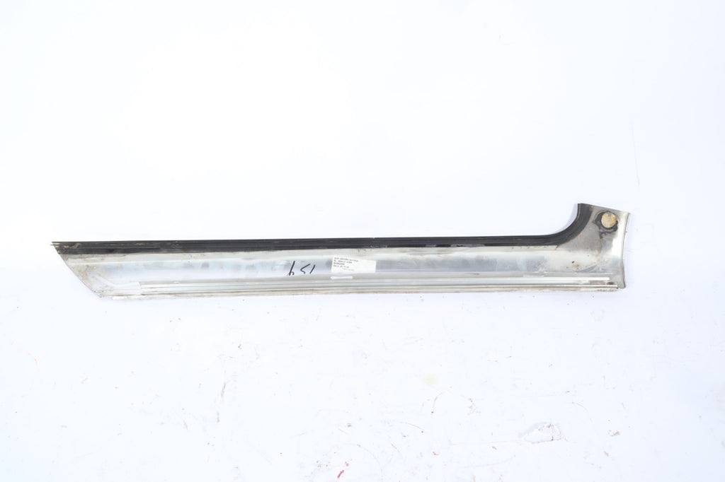 02-09 AUDI B7 A4 S4 RS4 CONVERTIBLE FRONT RIGHT DRIVER WINDSHIELD TRIM OEM