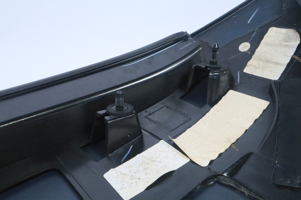 2017-2023 ALFA ROMEO STELVIO TAILGATE ROOF SPOILER OEM WITH LIGHT