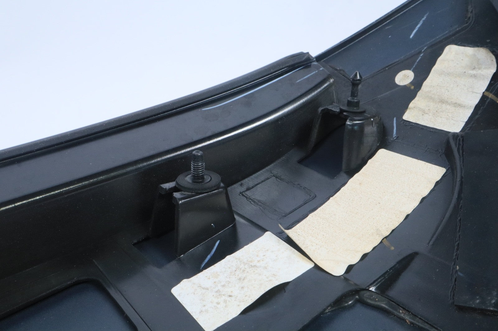 2017-2023 ALFA ROMEO STELVIO TAILGATE ROOF SPOILER OEM WITH LIGHT