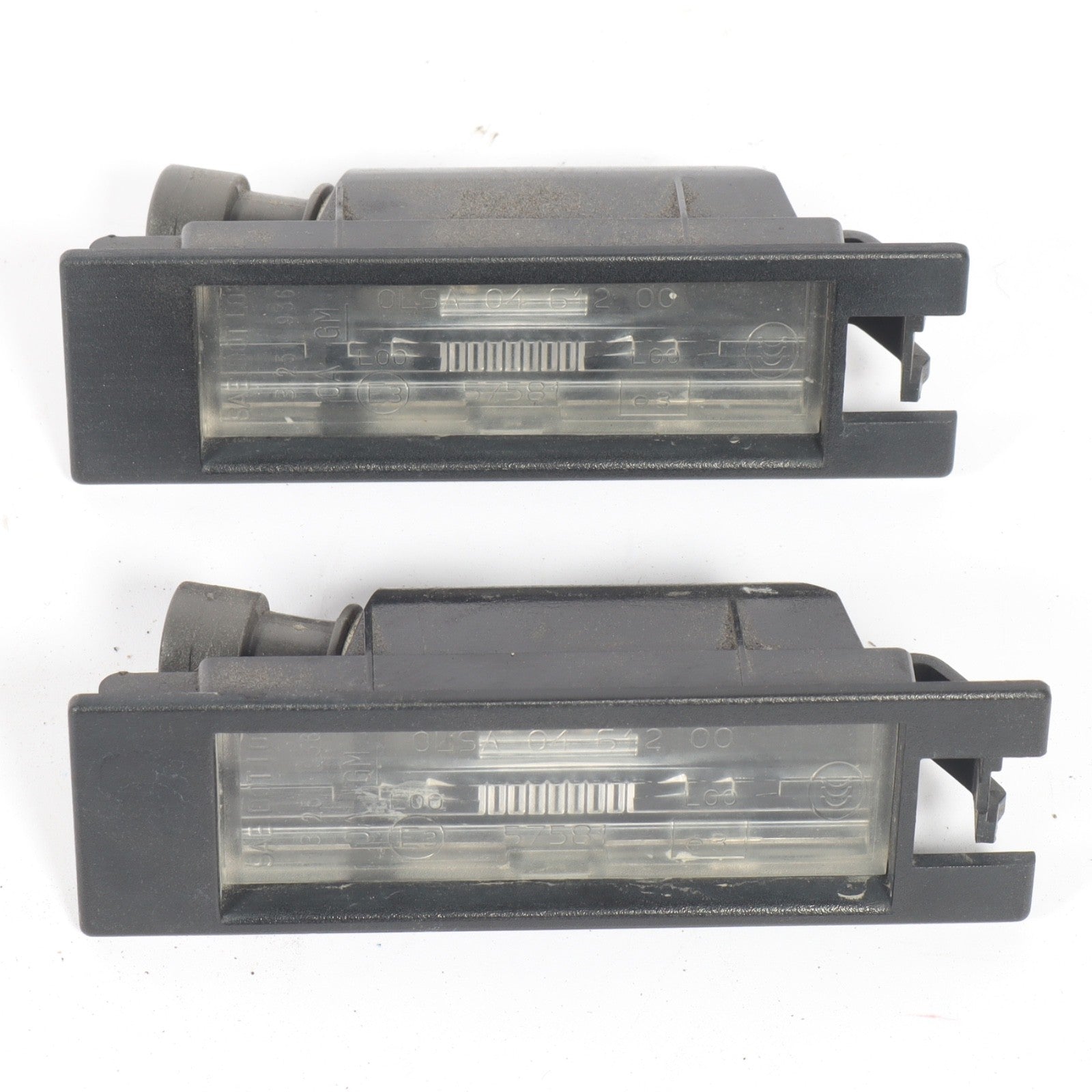 2016 BUICK CASCADA REAR LICENSE PLATE LIGHT OEM
