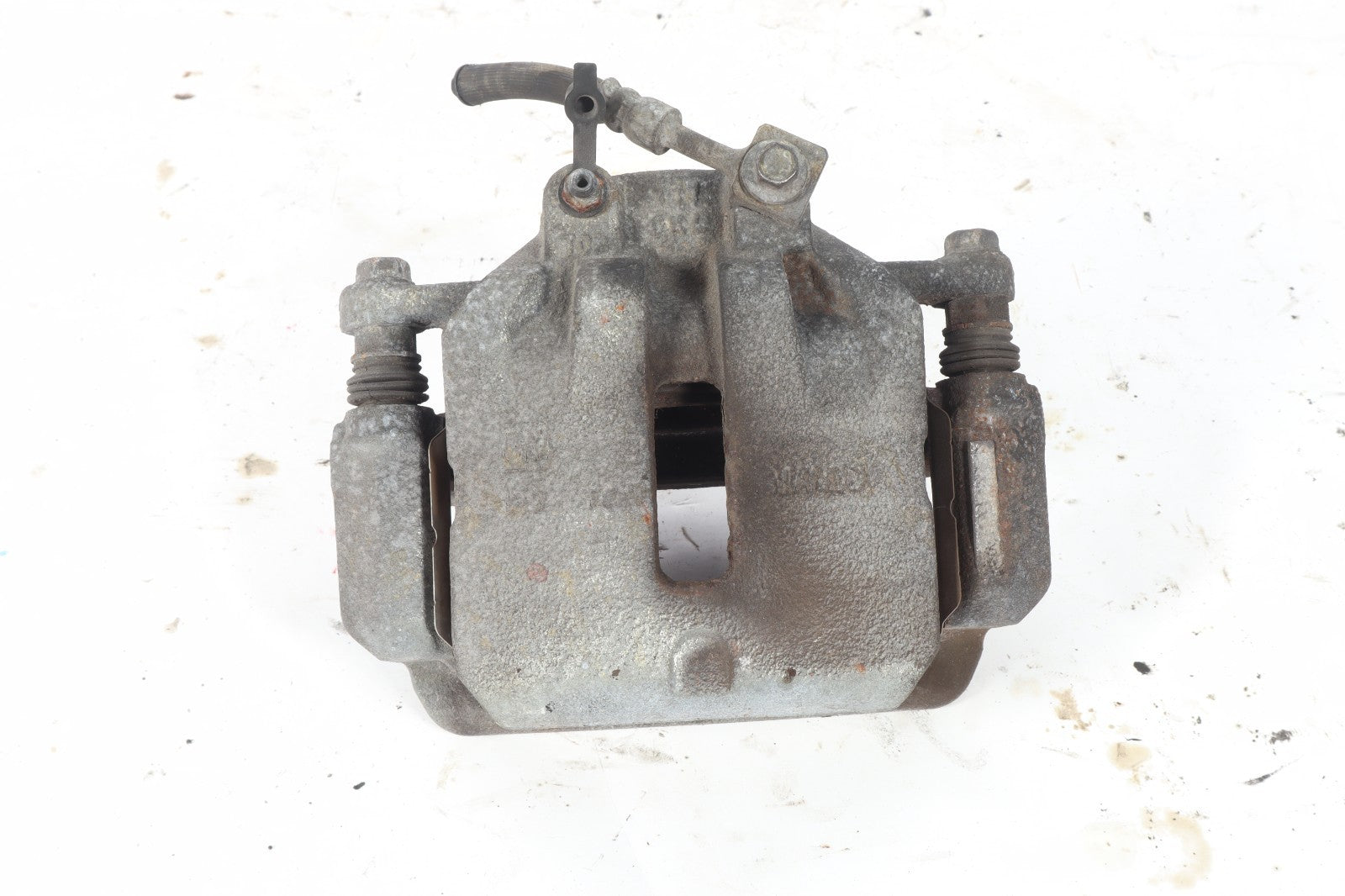 2016–2019 BUICK CASCADA FRONT RIGHT BRAKE CALIPER OEM