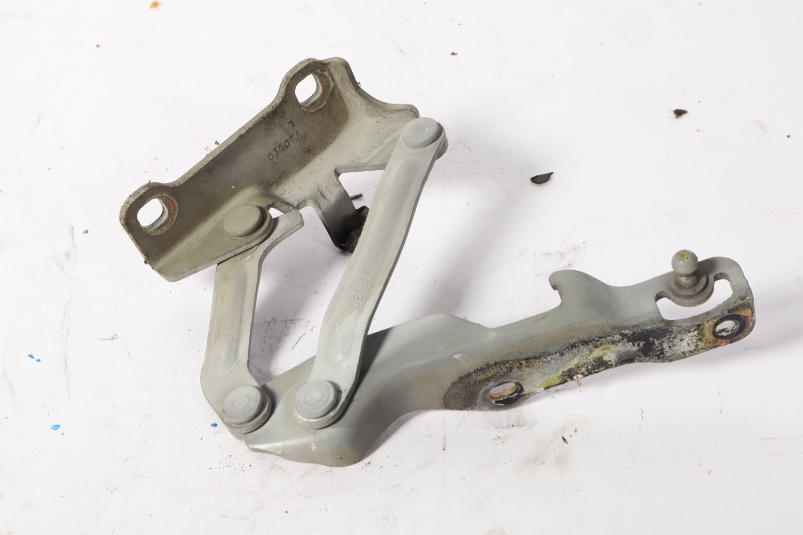 2004-2015 Nissan Armada Titan Hood Hinge Front Left Driver Side OEM