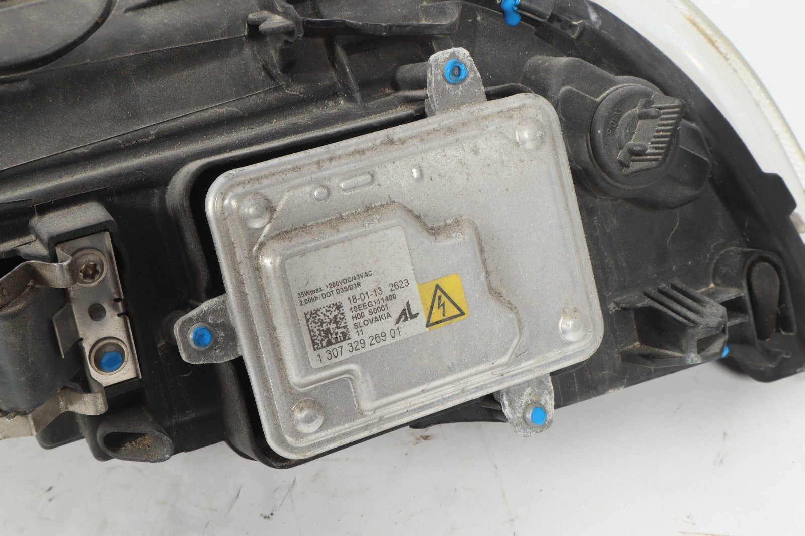 2011 - 2013 VOLO C70 FRONT LEFT DRIVER SIDE XENON HEADLIGHT ASSEMBLY OEM