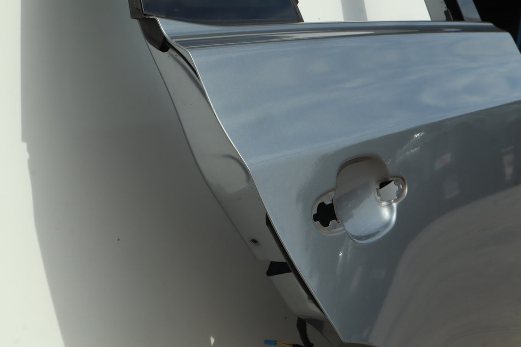 2004-2010 BMW X3 E83 Rear Right Driver Side Door Shell  OEM ONLY PICK UP!!!