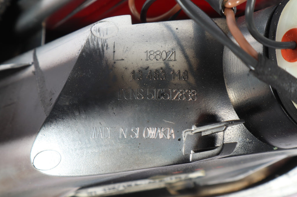 2016–2019 BUICK CASCADA RIGHT SIDE INNER TRUNK TAIL LIGHT LAMP OEM  13483118