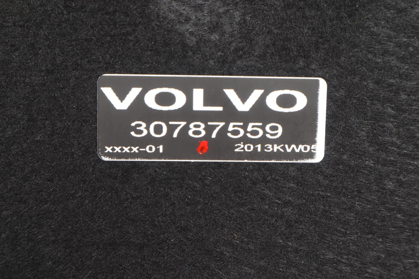 2008-2013 VOLVO C70 CONVERTIBLE REAR TRUNK PARCEL SHELF COVER BOOT TRIM OEM