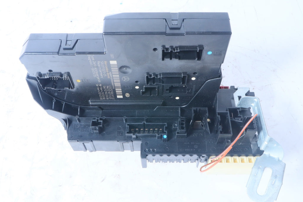 10-18 Mercedes W212 E350 E400 Rear SAM Fuse Box Relay Control 2129001406 OEM