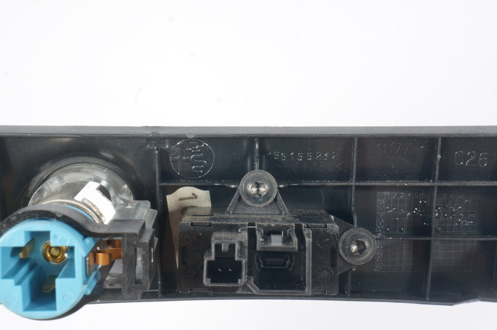 2018 - 2022 ALFA ROMEO STELVIO DASH DASHBOARD USB PORT MODULE OEM 00505493820