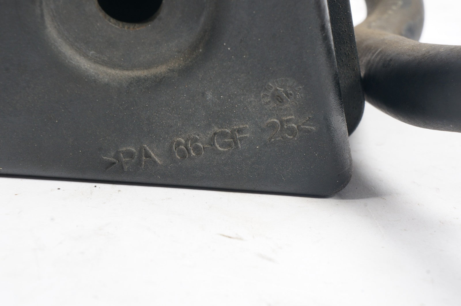 07-11 Mercedes R171 SLK280 SLK350 Power Steering Pump Reservoir 0004602483 OEM