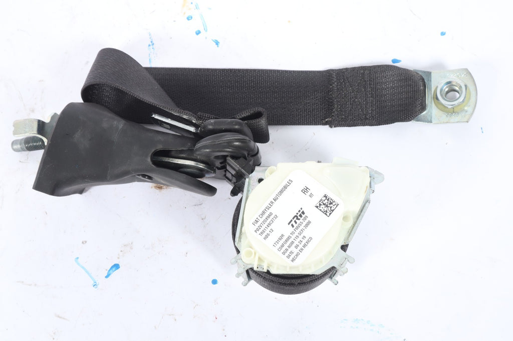 2014 - 2020 DODGE GRAND CARAVAN RIGHT REAR SEAT BELT RETRACTOR OEM POZV72DX9AD