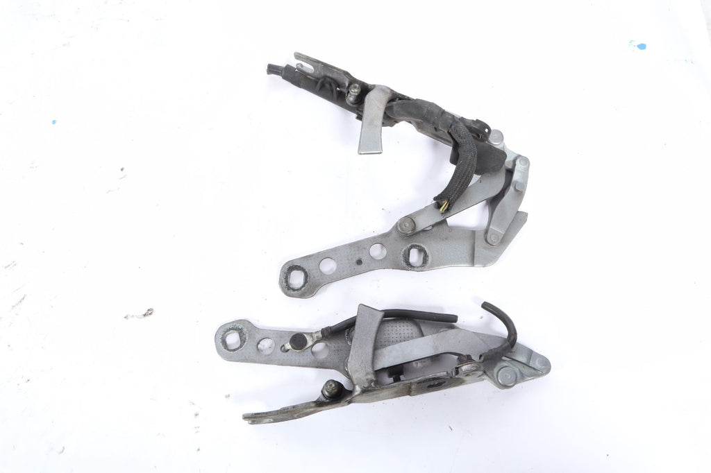 2007 - 2010 BMW X3 E83 FRONT HOOD HINGE LEFT & RIGHT SET OEM