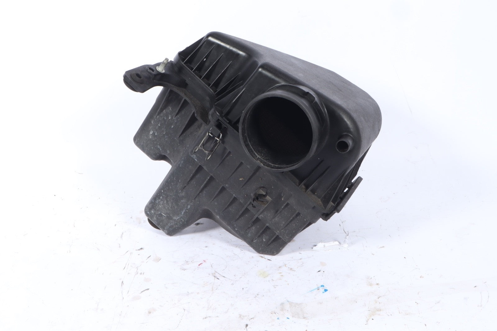 2008-2020 Dodge Grand Caravan Air Cleaner Filter Box Assembly OEM 511359