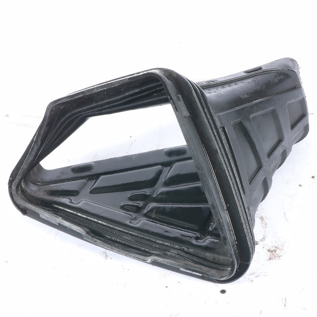 2009-2016 AUDI Q5 ENGINE BAY AIR INTAKE HOSE DUCT OEM