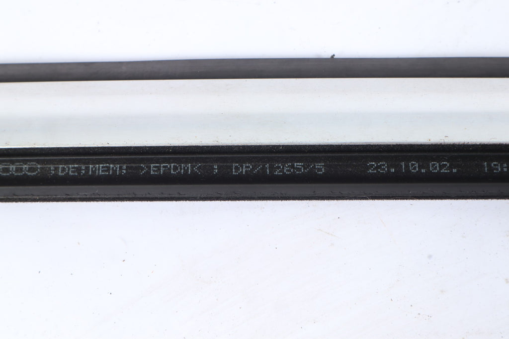 2003 AUDI A4 CONVERTIBLE RIGHT DOOR MOLDING OEM