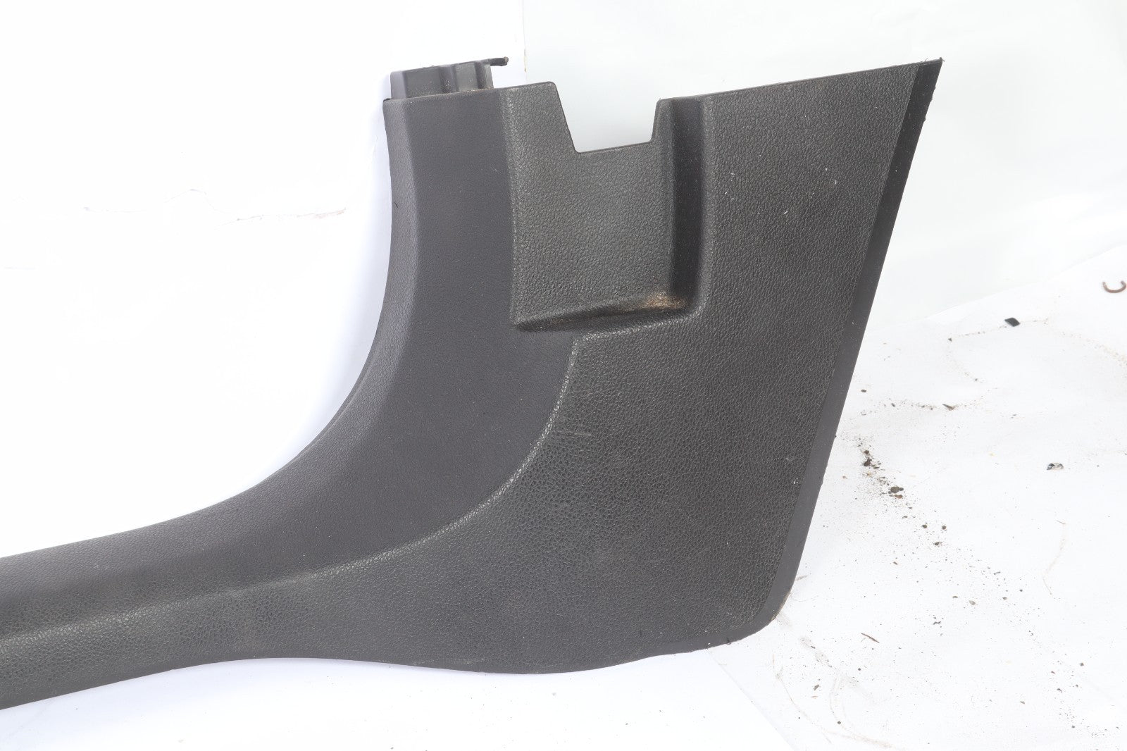 2016–2019 BUICK CASCADA FRONT RIGHT SIDE DOOR SILL TRIM PLATE OEM 39036777