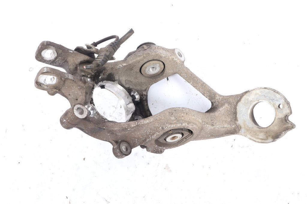 2009-2017 Audi Q5 REAR RIGHT PASSENGER SIDE SPINDLE KNUCKLE HUB OEM 8R0505436A