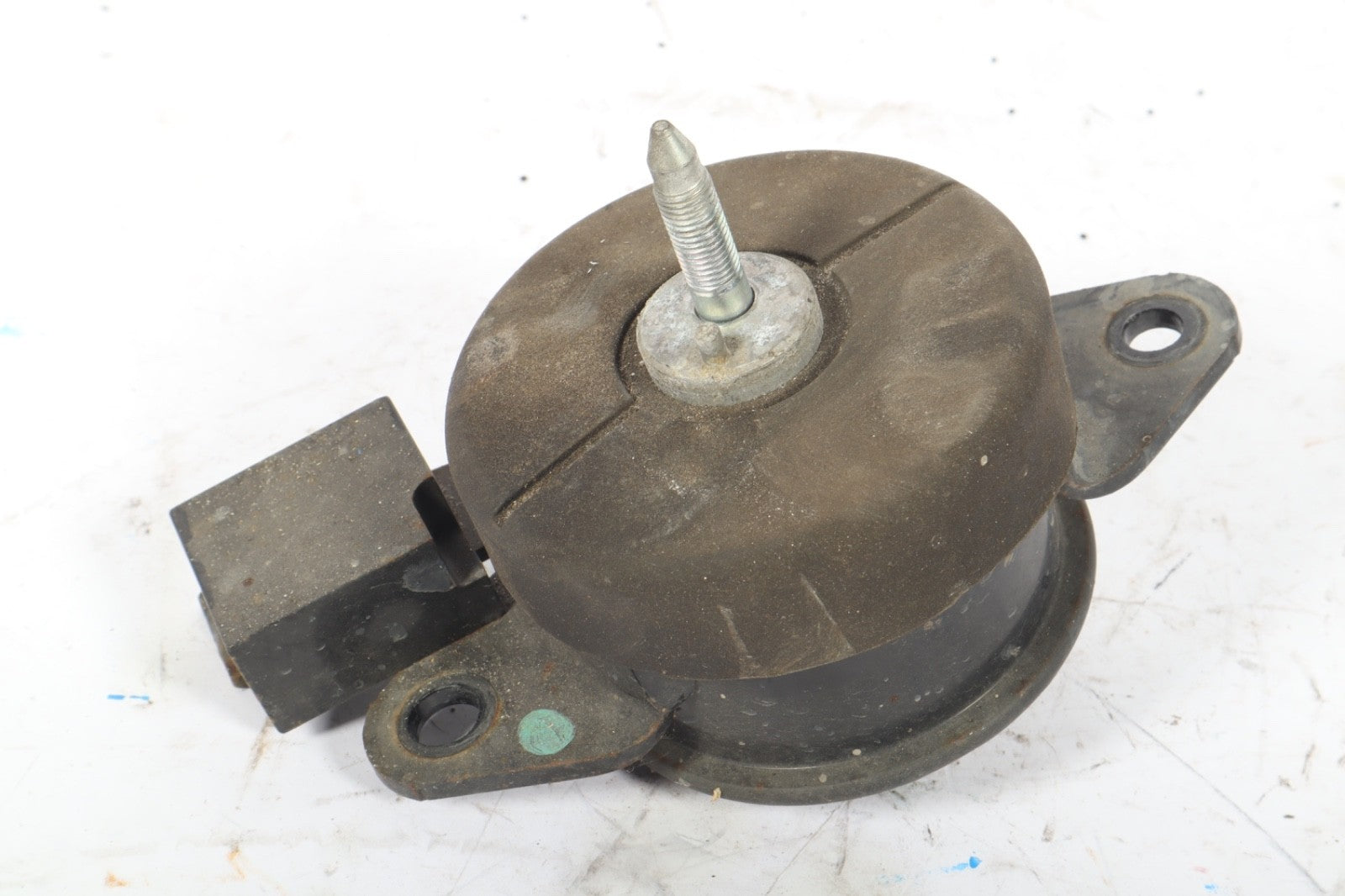 2013-2017 NISSAN LEAF ENGINE MOTOR MOUNT LEFT DRIVER OEM
