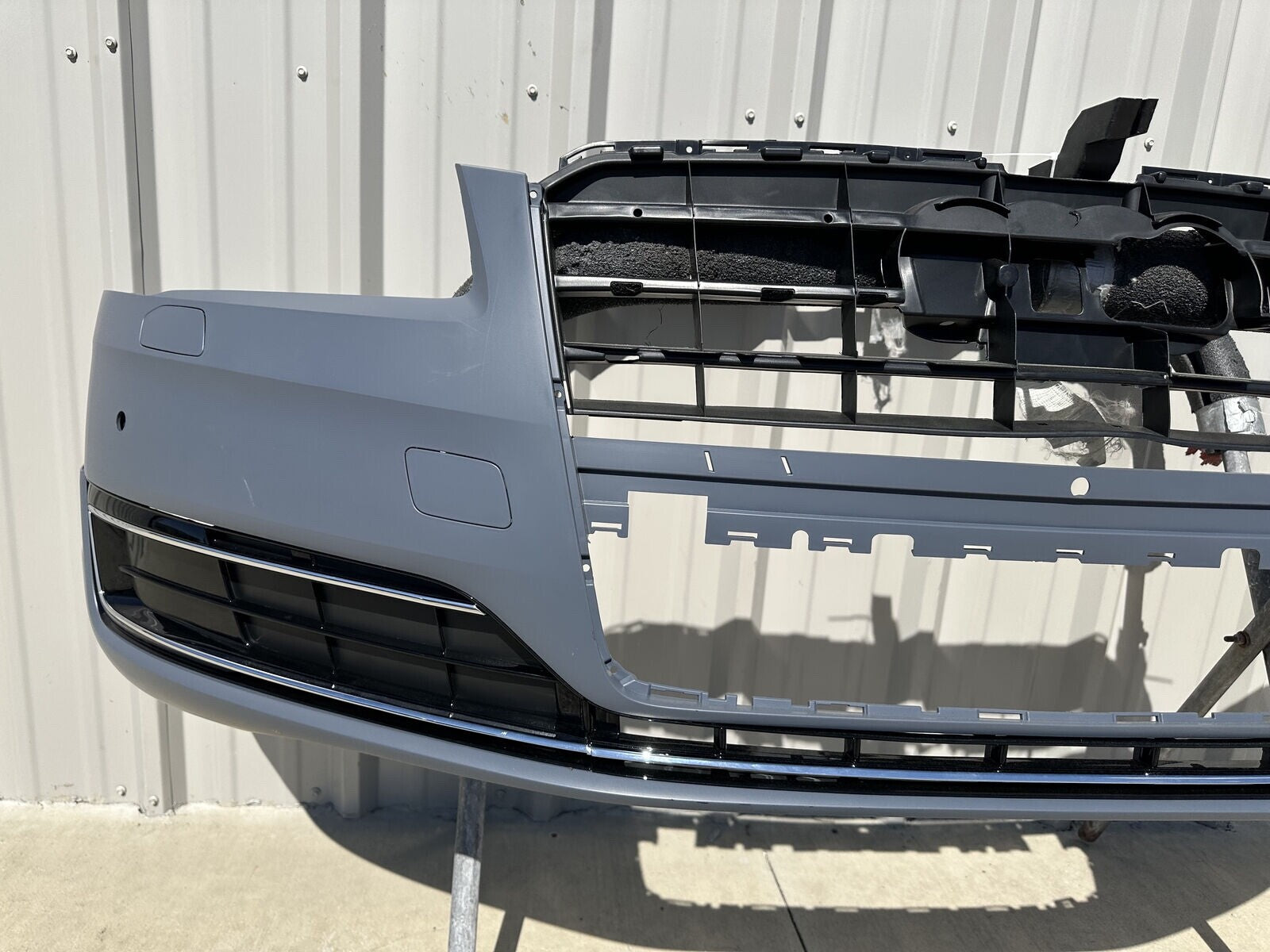 For 2015 - 2018 Audi A8 Front Bumper Cover With Side Grilles
