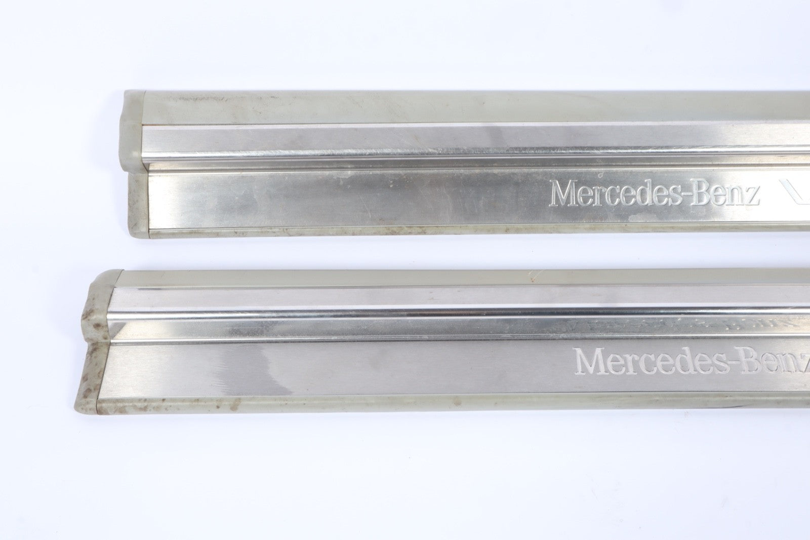 2000 - 2003 Mercedes-Benz CLK430 Front Door Scuff Sill Trim Plate OEM