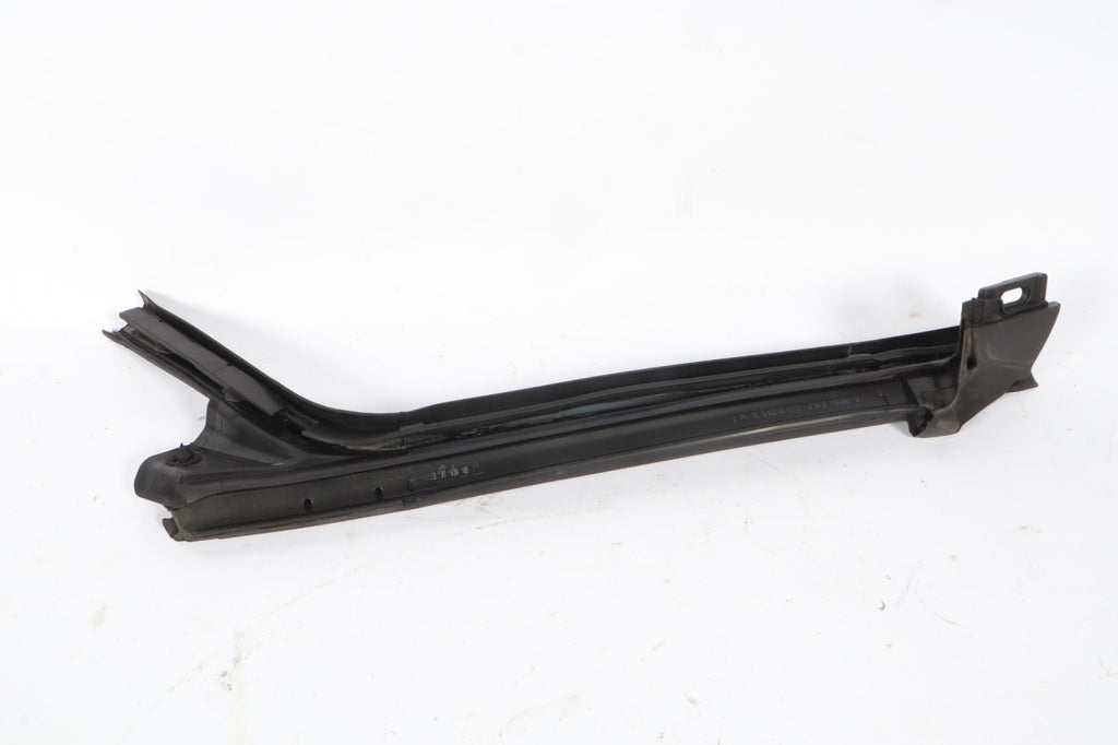 2016–2019 Buick Cascada Right Window Door Seal Rubber OEM
