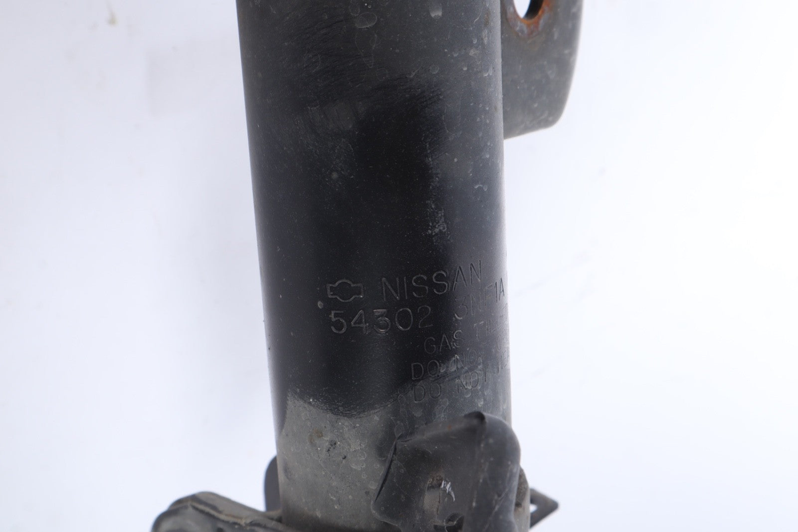13-17 NISSAN LEAF FRONT RIGHT SiIDE SHOCK STRUT ABSORBER OEM 543023NF1A